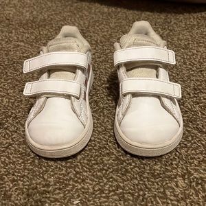 Toddler Nike shoes